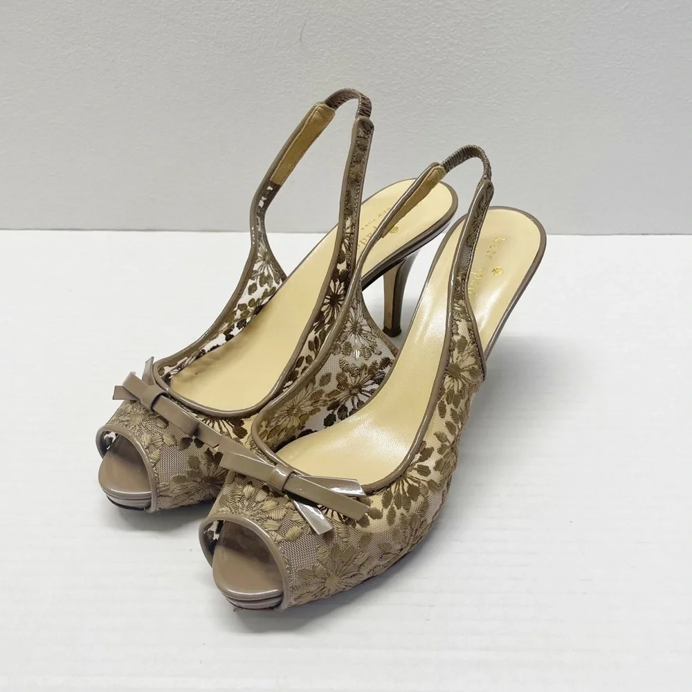 Kate Spade Daisy Mesh Patent Bow Heeled Shoes Open Toe Taupe Sz 7.5